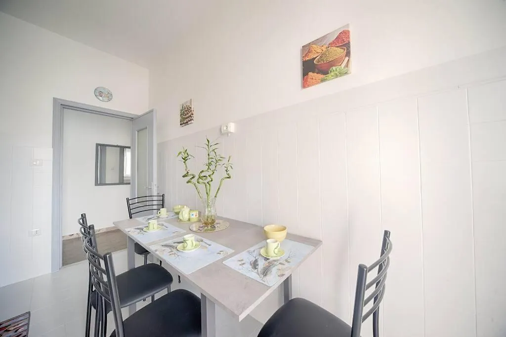 Appartamento Helichrysum Hospitality Ampio Trilocale Iun Q9603 Olbia
